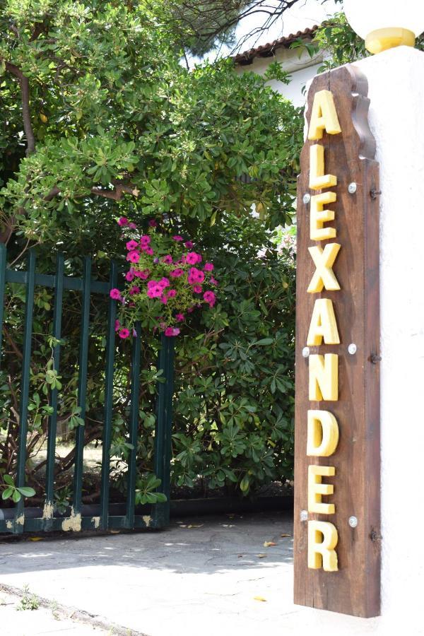 Alexander Aparthotel Pefkochori Ngoại thất bức ảnh
